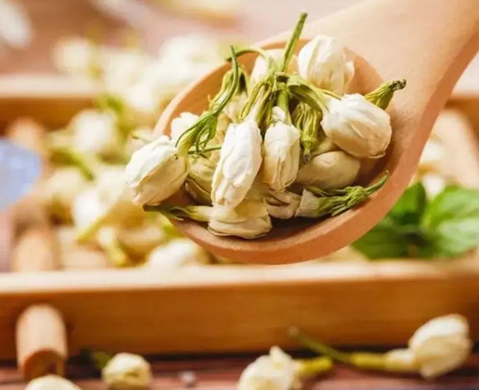 治疗面瘫的自我按摩法